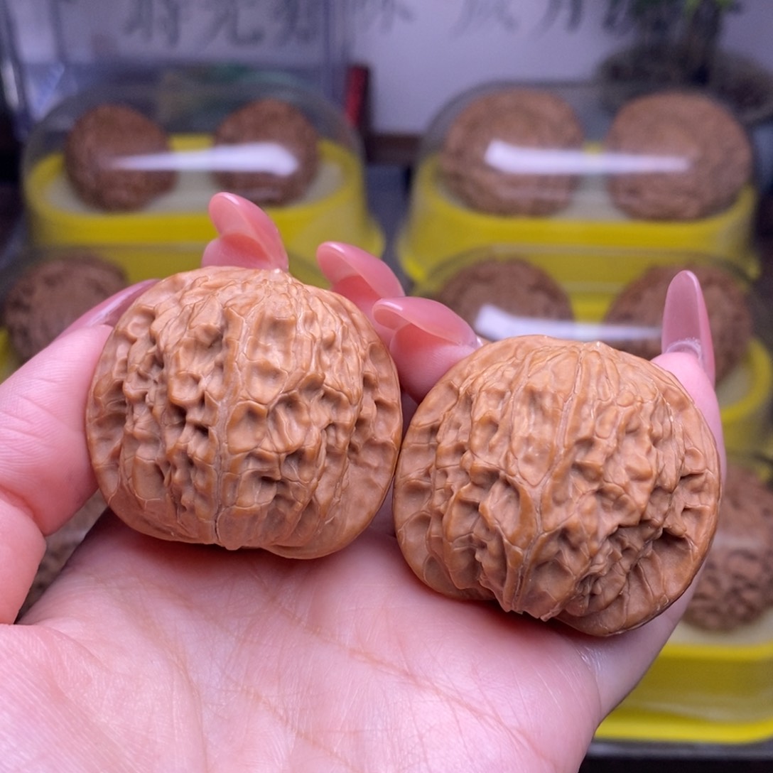 文玩核桃吊坠全品39尺正磨山地无药1803