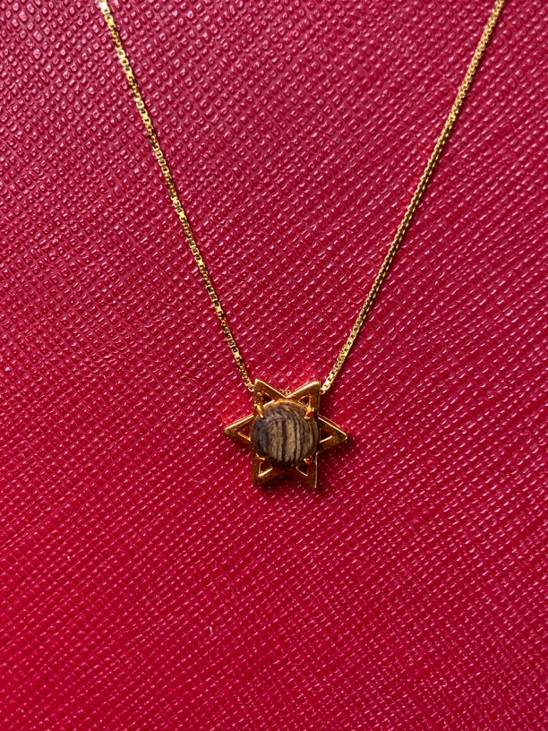 沉香吊坠18k金星星