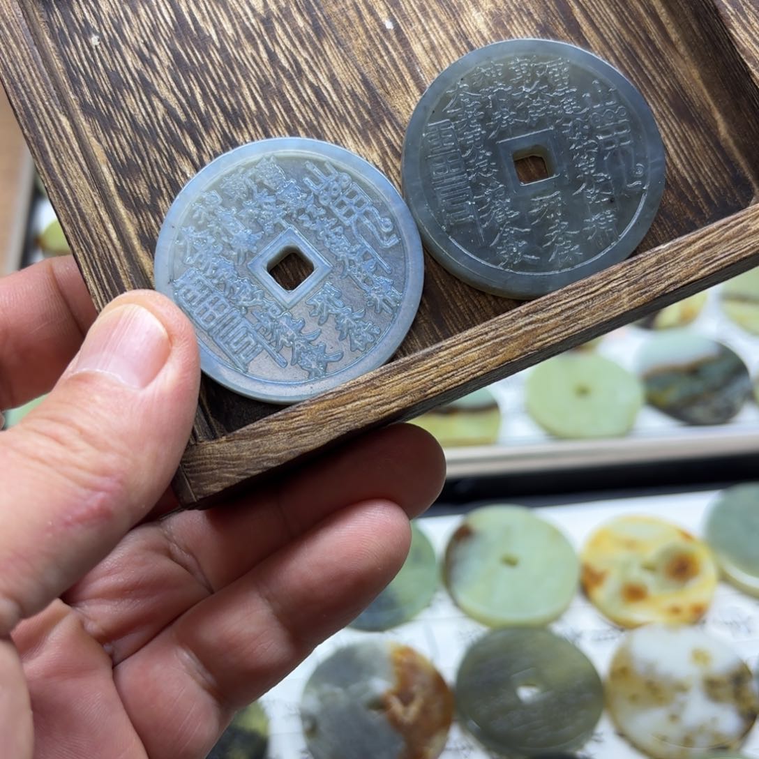 岫玉岫玉山鬼未镶嵌