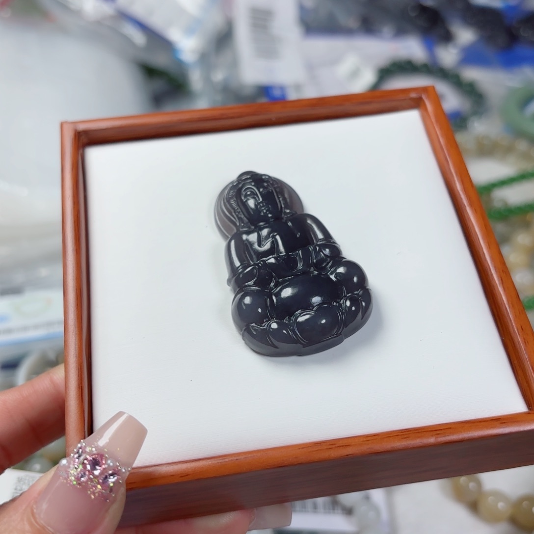 和田玉吊坠未镶嵌小****游