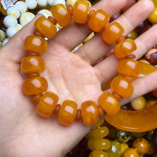琥珀未镶嵌手链蜜蜡