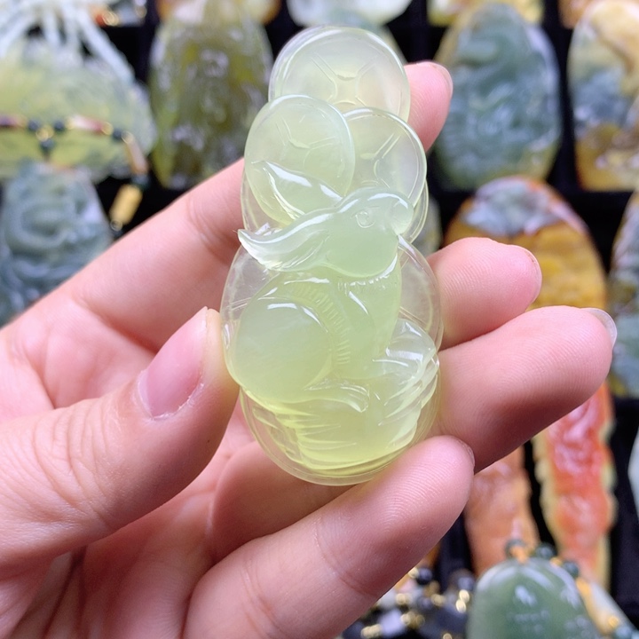 岫玉挂坠未镶嵌挂坠