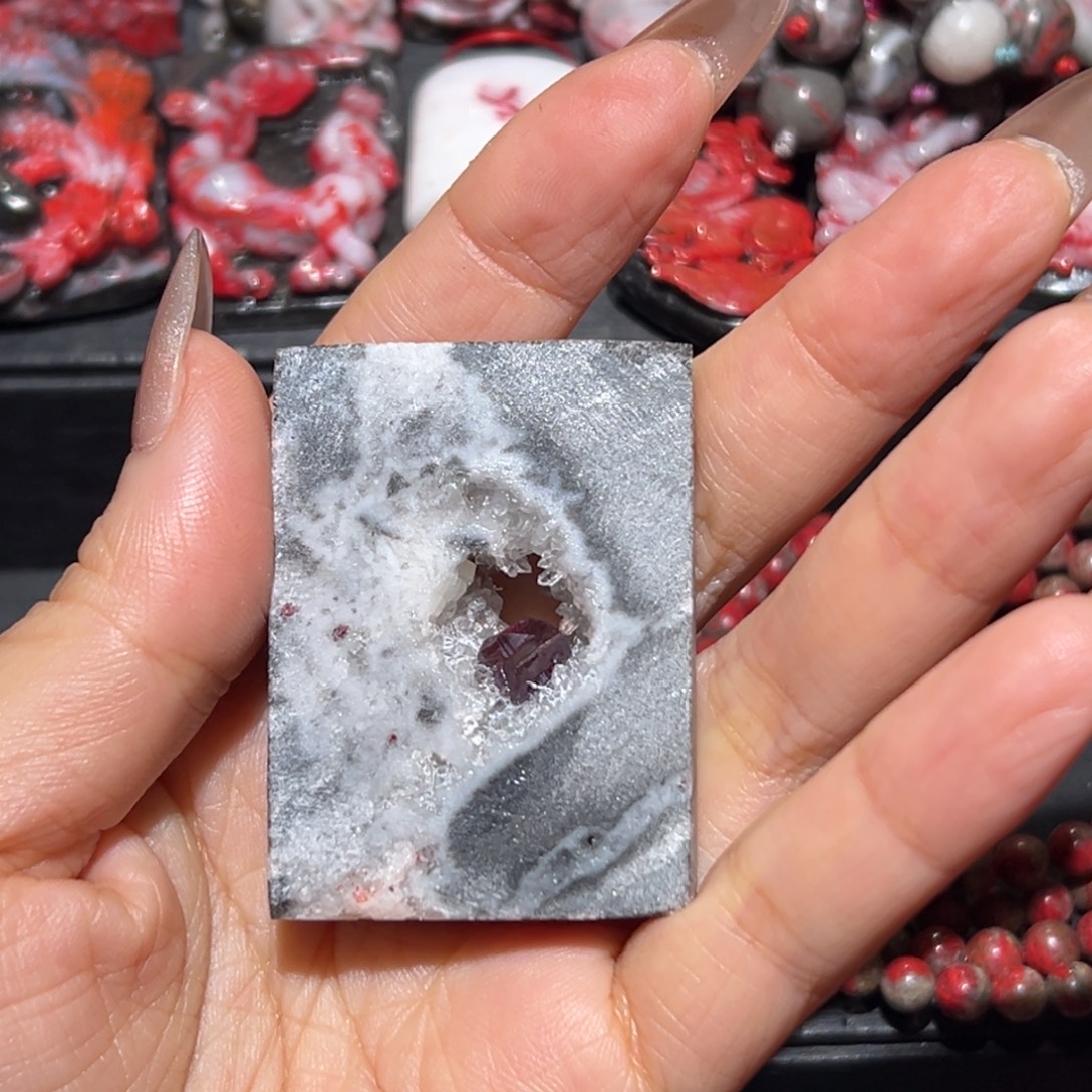 夜***魅天然辰砂朱砂原石