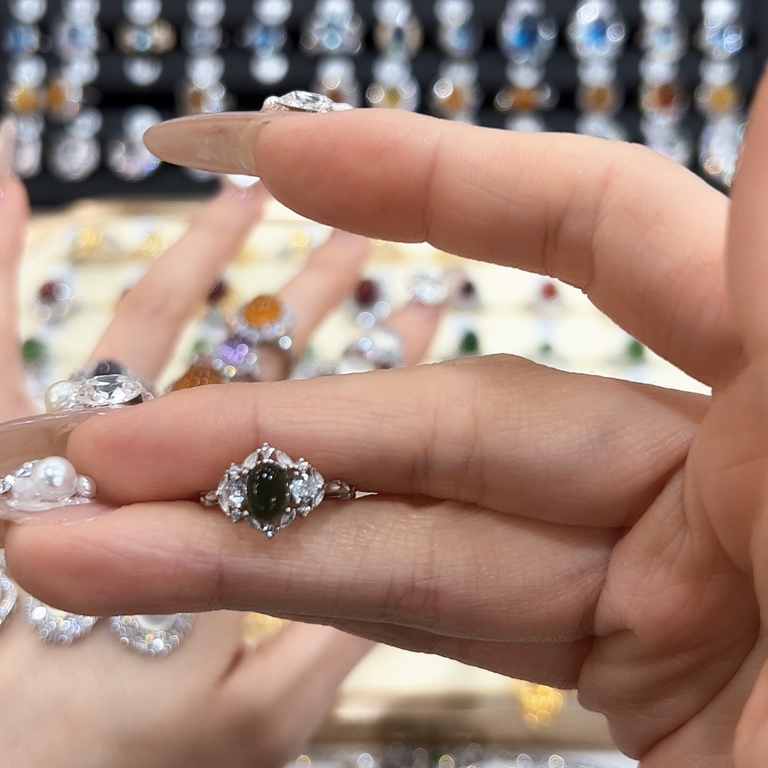 水晶金色拖不保色介意慎拍银托银S925镶嵌?*歌