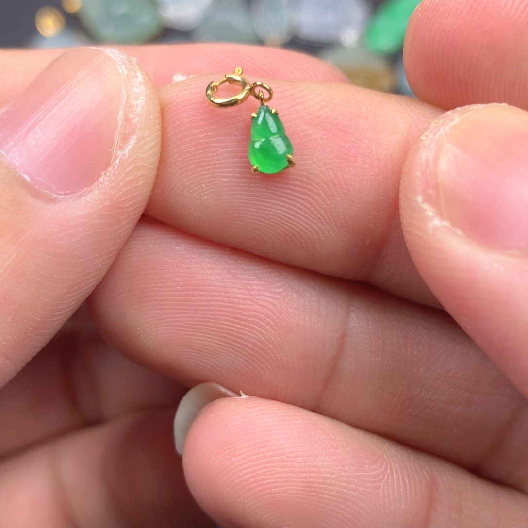 【闪购商品】翡翠18K金镶嵌颈饰翡翠