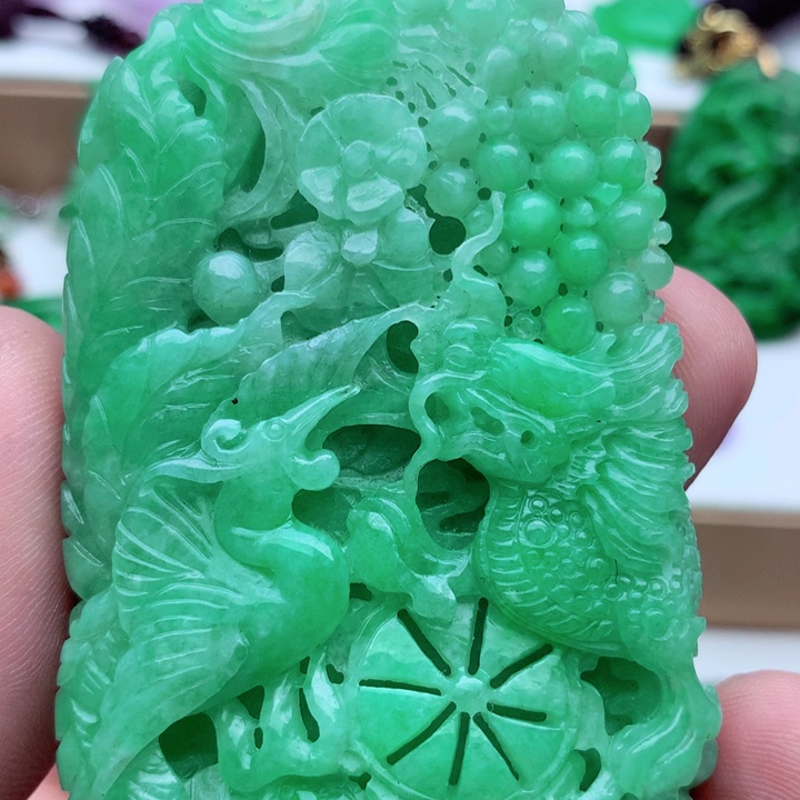 翡翠未镶嵌吊坠(不含链)