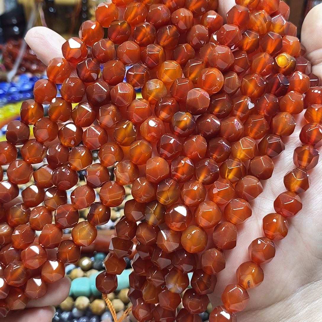 玛瑙/玉髓未镶嵌珠宝半成品红玛瑙万切一条卡10mm