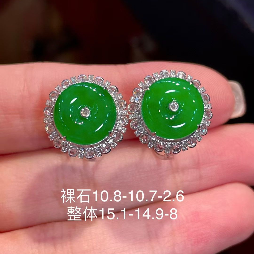平安扣满绿耳包，大气时尚优雅翡翠迷人