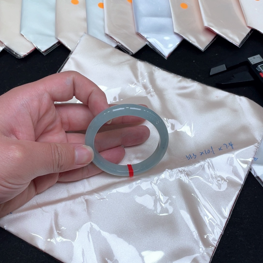 翡翠手镯未镶嵌51.3正圈