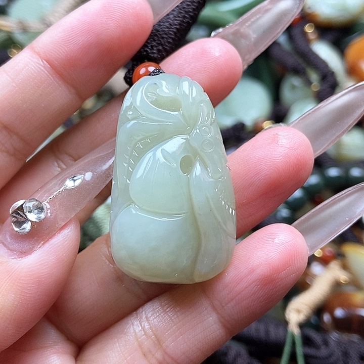 和田玉颈饰未镶嵌