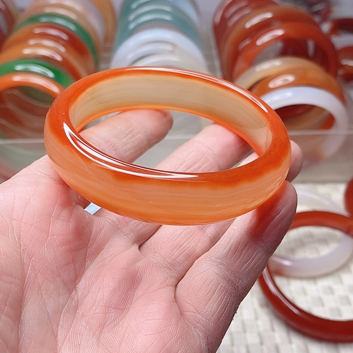 玛瑙/玉髓手镯未镶嵌