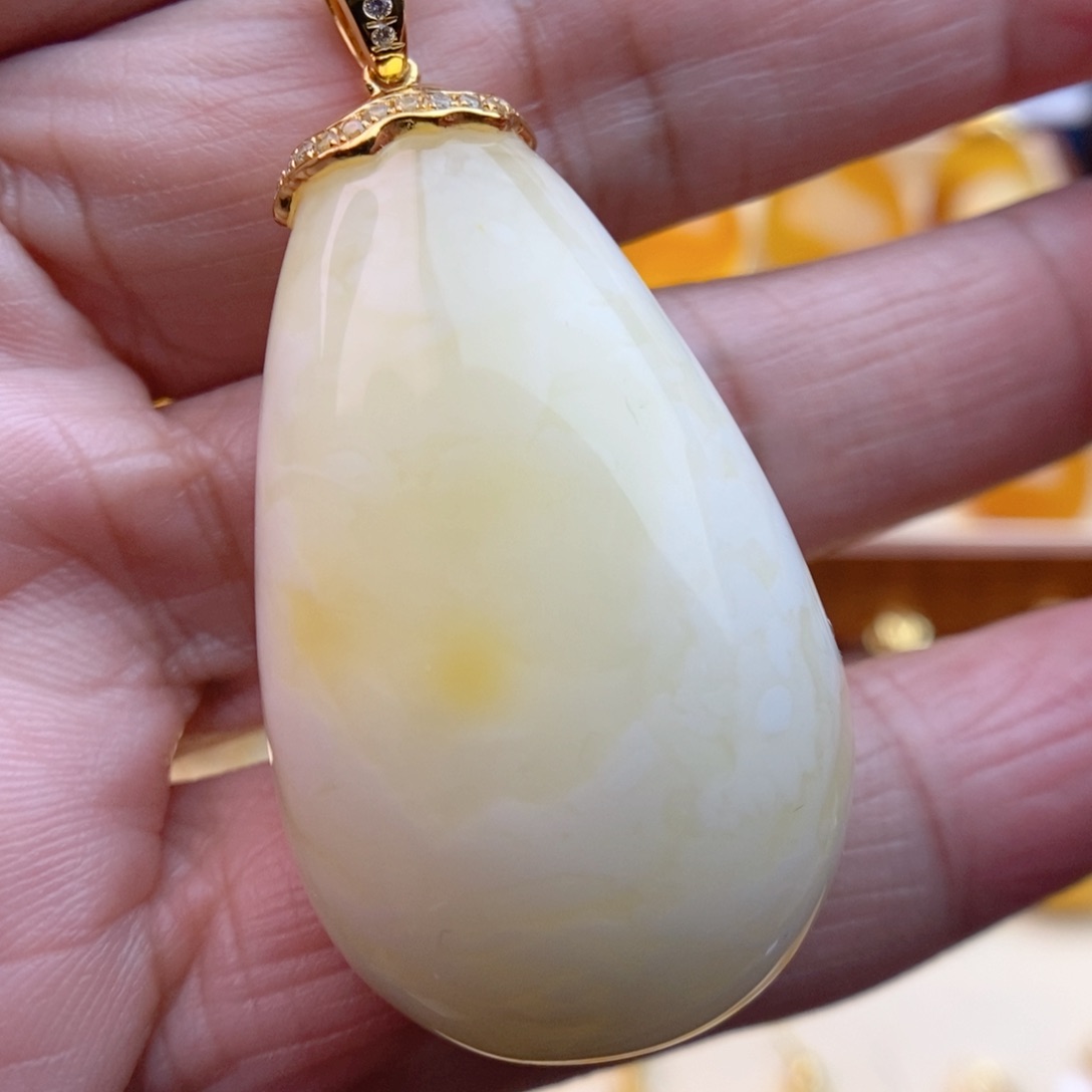 琥珀颈饰银S925镀金镶嵌