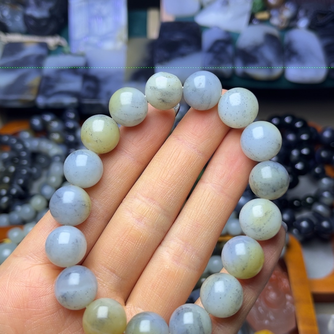 和田玉未镶嵌手串