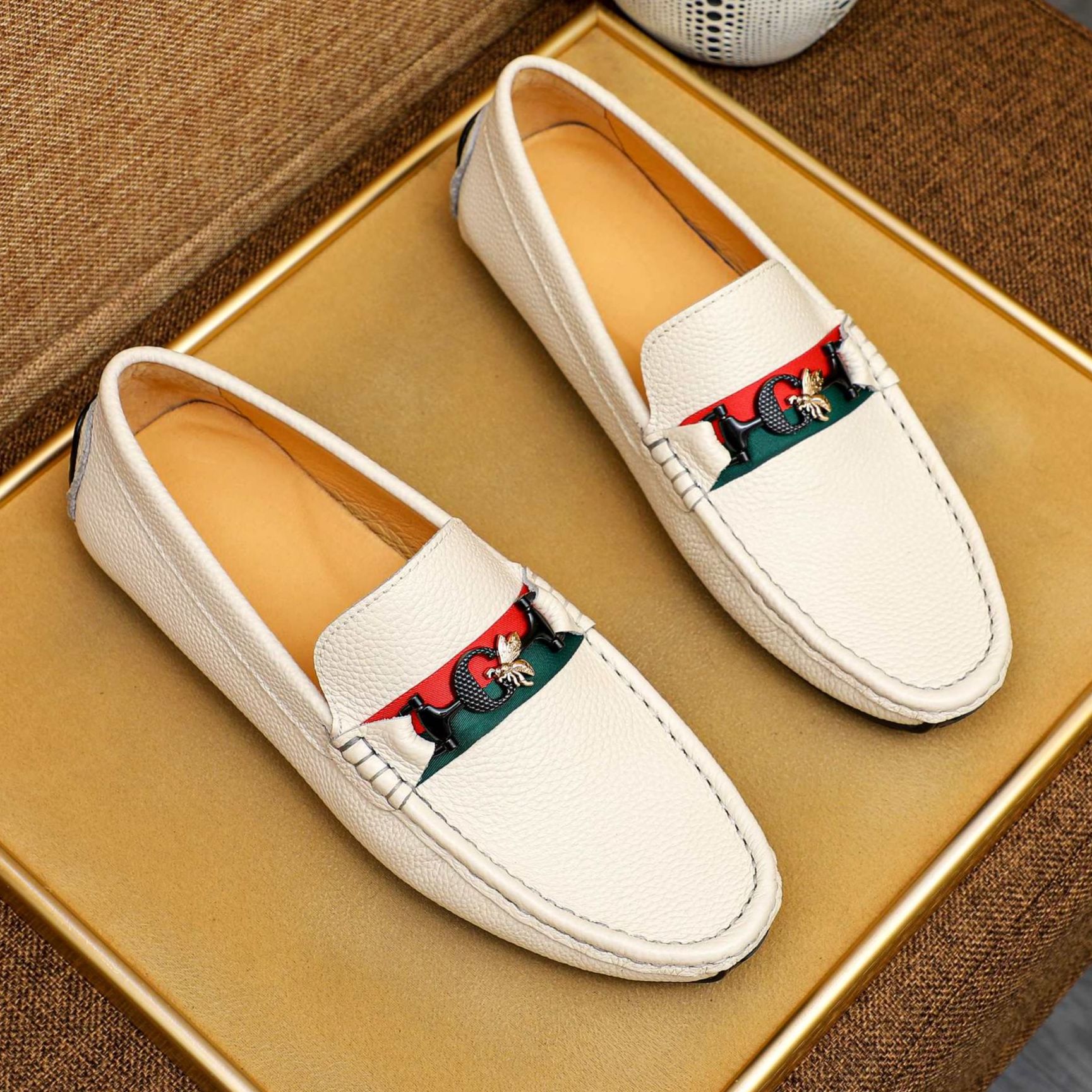 2025秋季豆豆鞋男士白色软底薄款马衔扣潮流风透气平底乐福鞋爆款