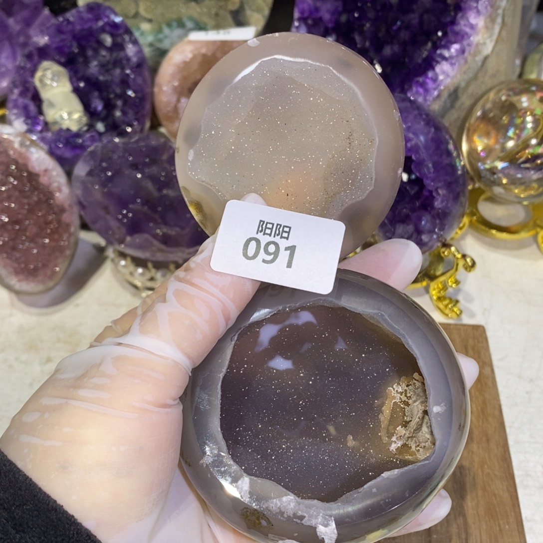 紫晶大型摆件（非配饰）未镶嵌方解石