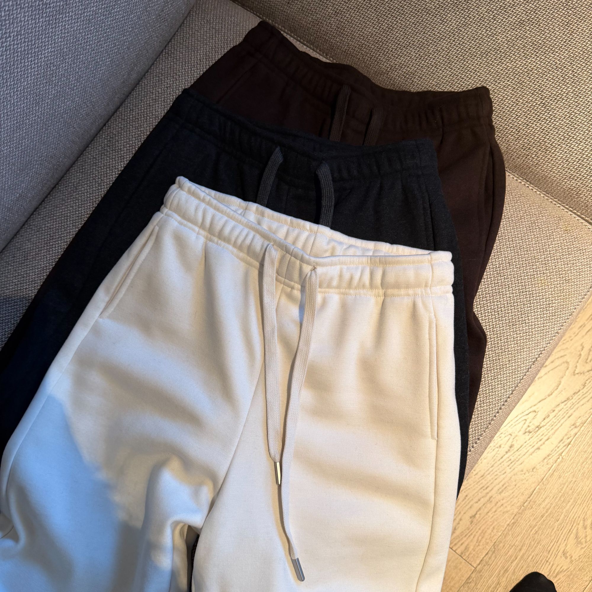 阿黎精选-------品质醋酸羊毛百搭加绒直筒裤