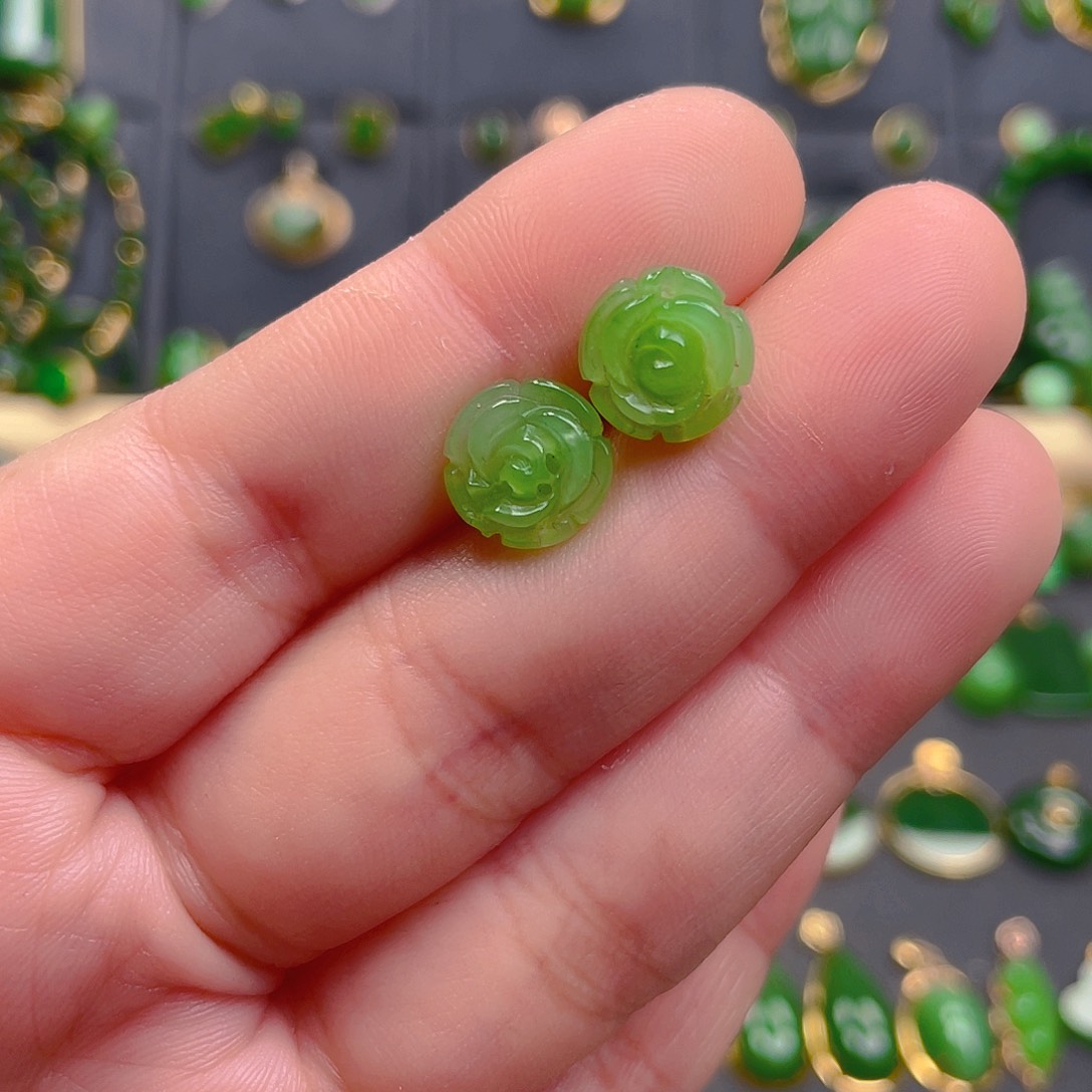 和田玉耳饰未镶嵌98