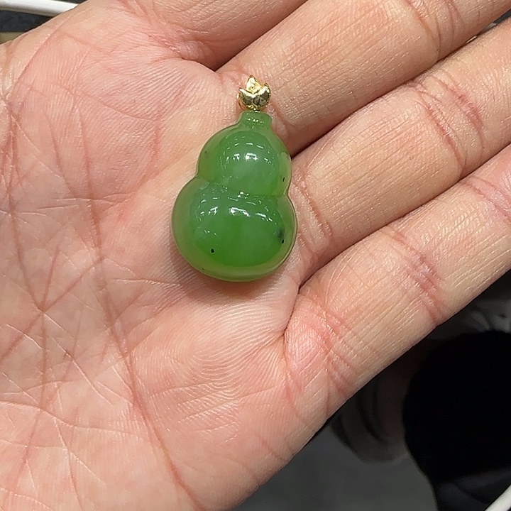 和田玉（碧玉）18K金镶嵌颈饰