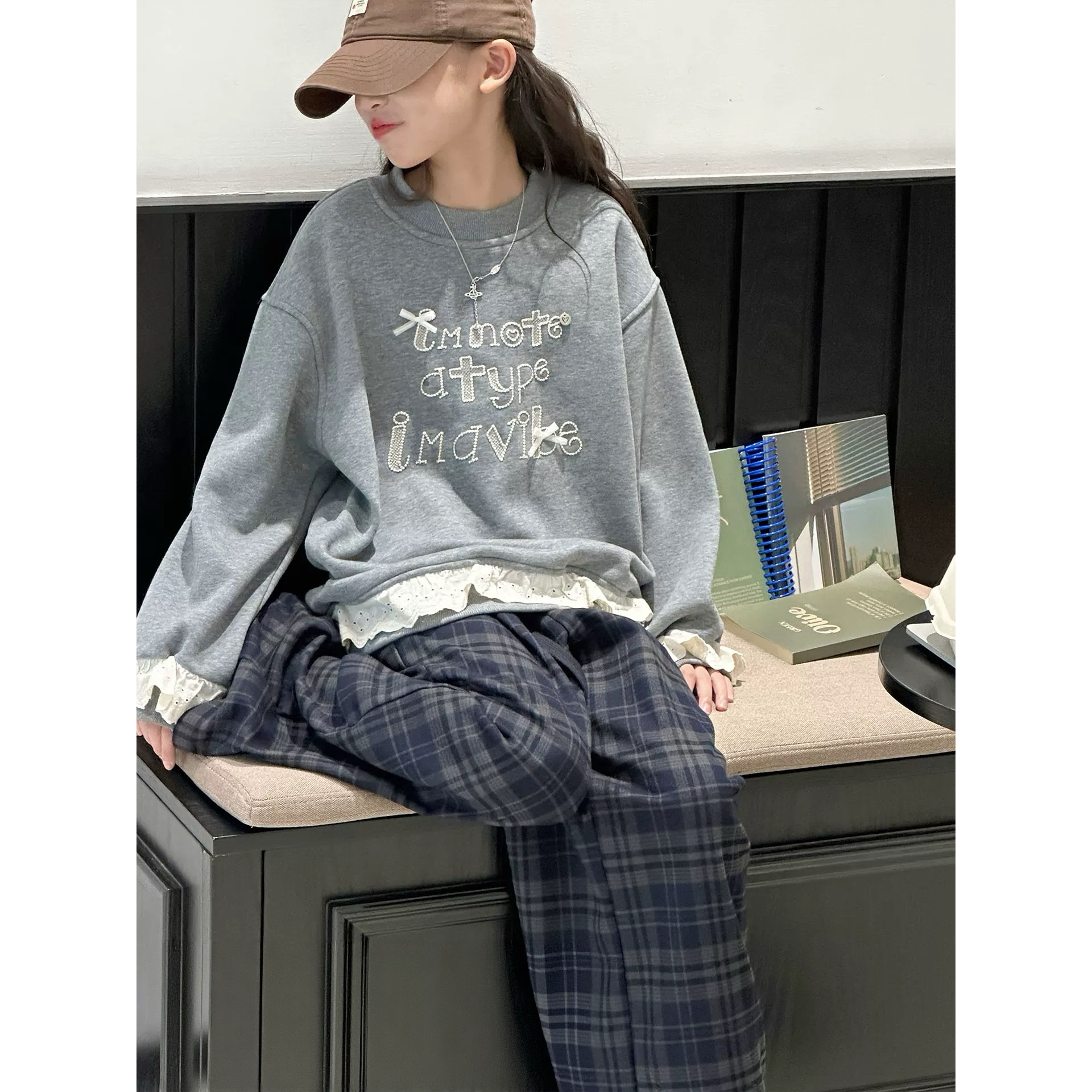 女童2025冬季新品中大童韩版休闲字母刺绣拼接花边加绒卫衣255075