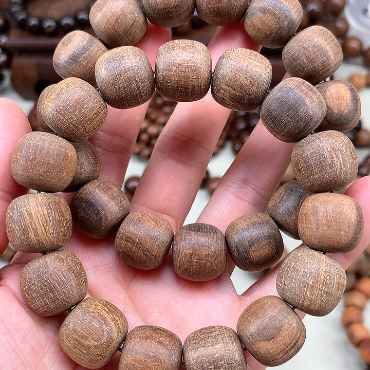 【闪购商品】贡木其他15*16红月虎珀底发其中一串福利