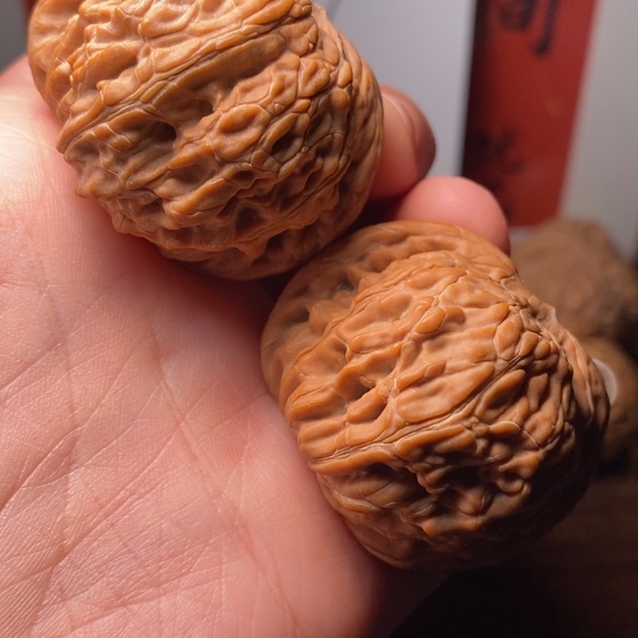周***绕文玩核桃吊坠磨盘