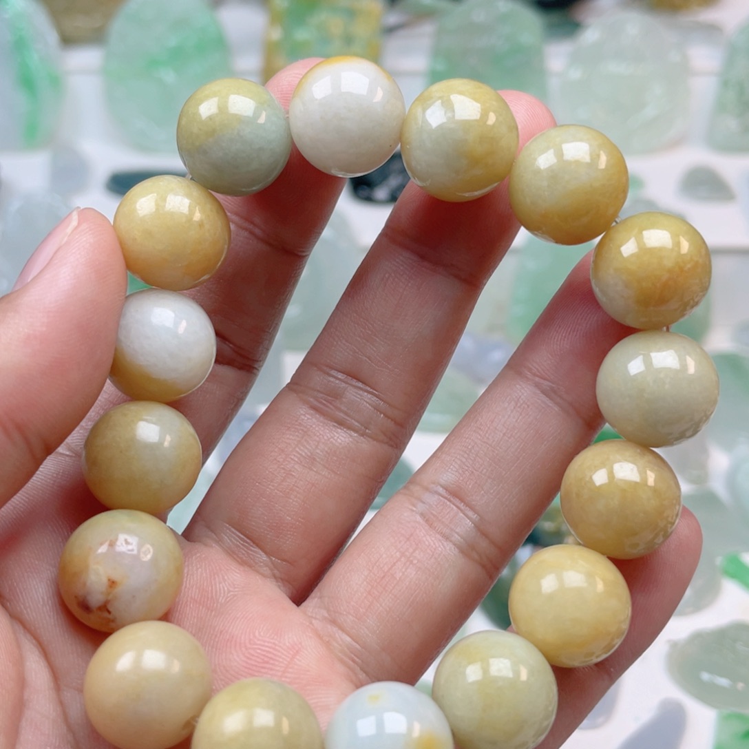 翡翠颈饰未镶嵌手串