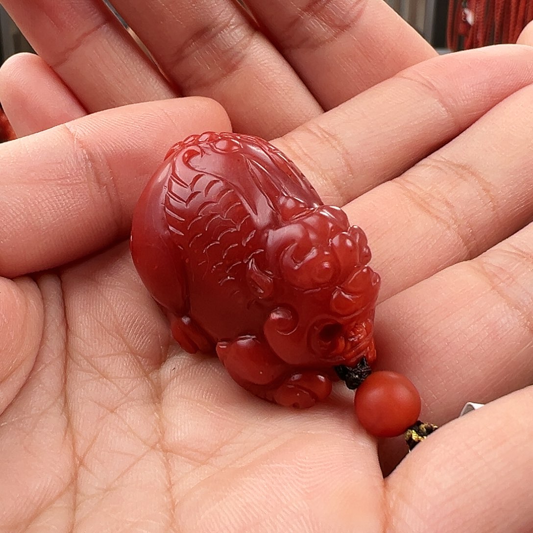 南红玛瑙吊坠未镶嵌