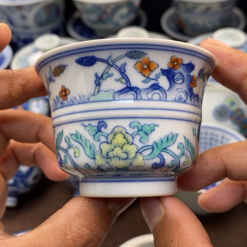 【闪购商品】景德镇青花斗彩主人杯
