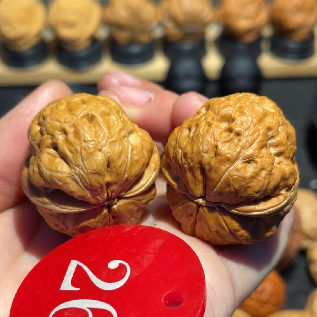 玉兔金蟾核桃33。  （主播自留款）