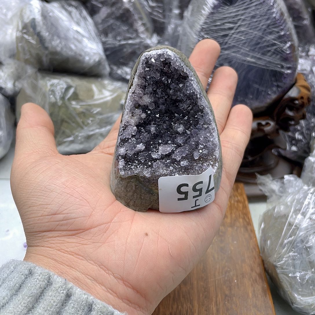 紫晶大型摆件（非配饰）未镶嵌