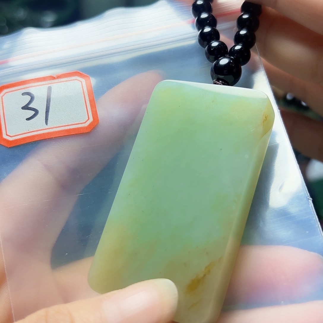 和田玉未镶嵌珠宝半成品