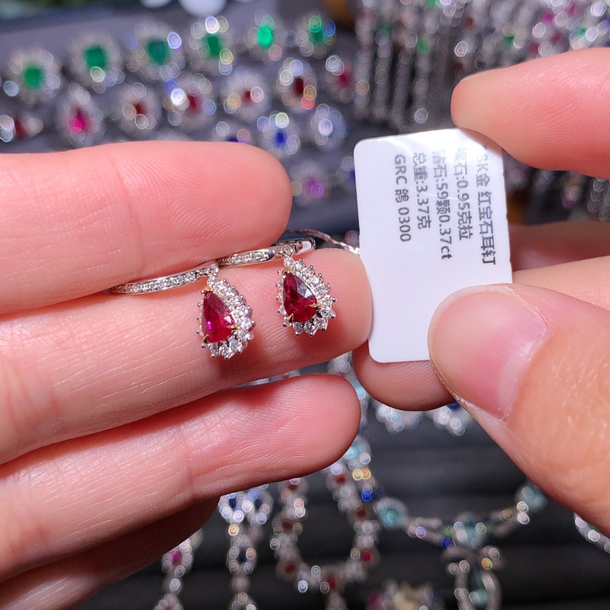 【闪购商品】红宝石耳钉18K金镶嵌