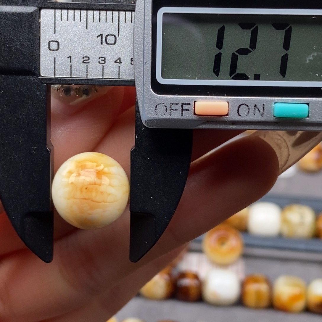 未镶嵌琥珀戒指圆珠