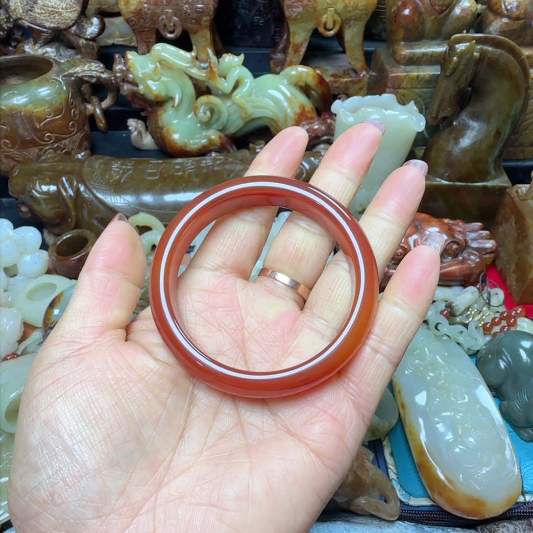 玛瑙/玉髓手镯未镶嵌