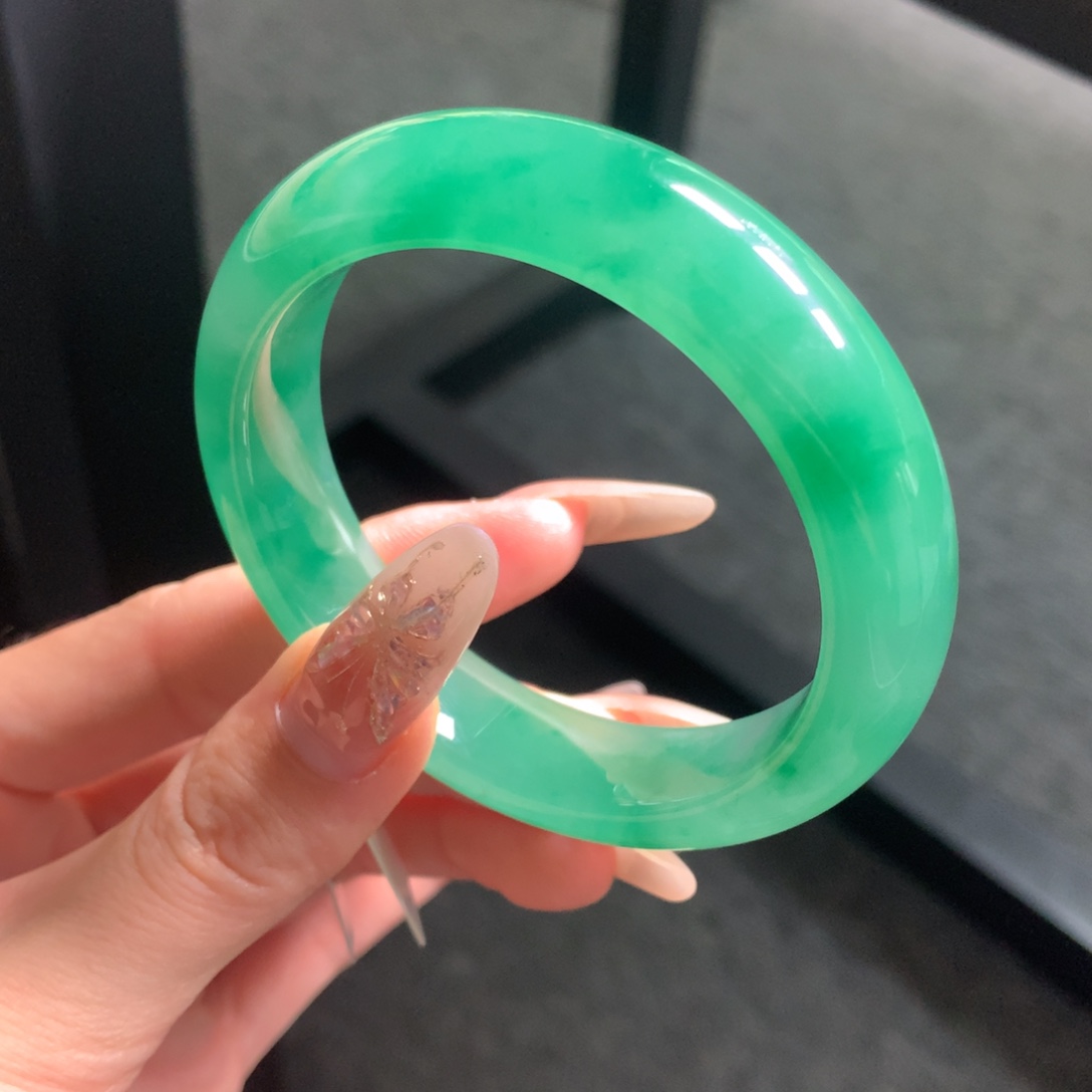 手镯石英质玉未镶嵌