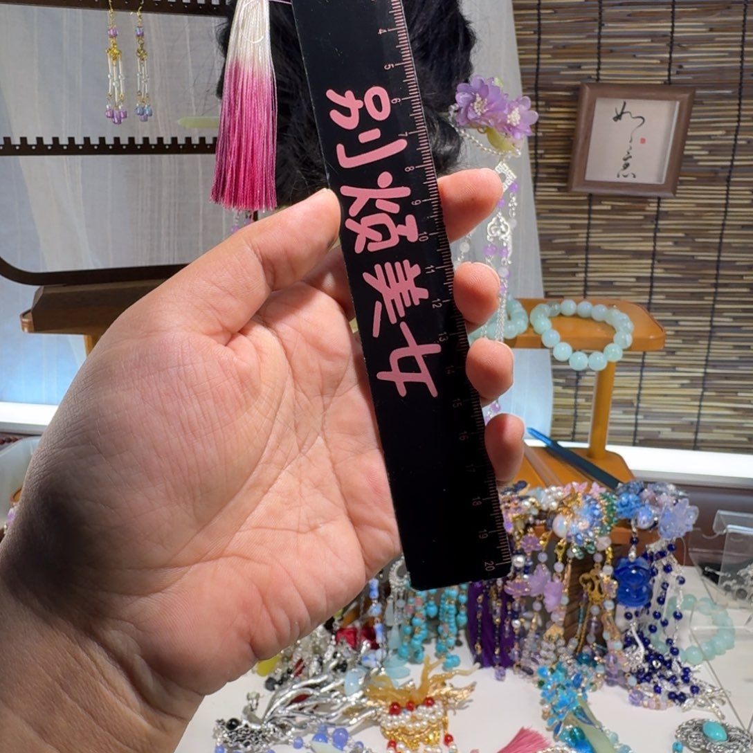 九***狸蛇纹石玉合金发饰