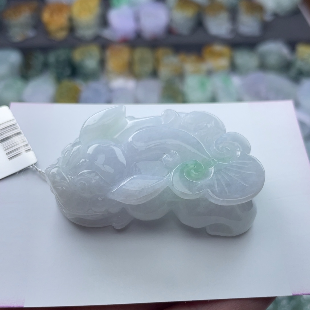 翡翠颈饰未镶嵌貔貅