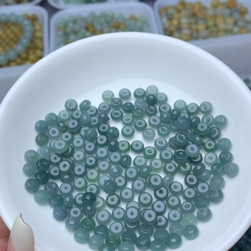 【闪购商品】翡翠手链未镶嵌卡3*5.5冰蓝水算盘50个