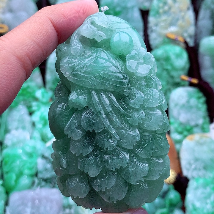 翡翠吊坠(不含链)未镶嵌