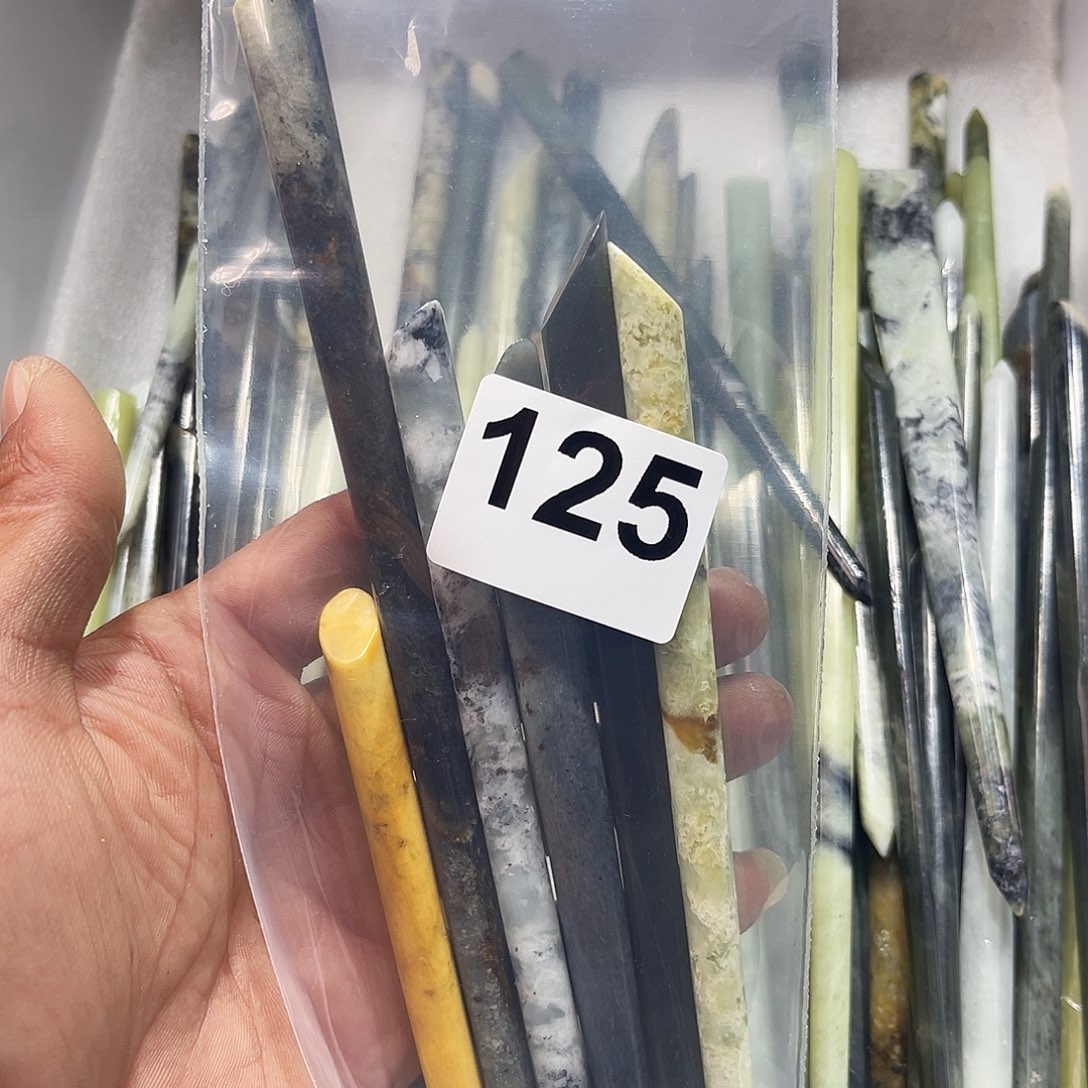 蛇纹石玉未镶嵌发簪