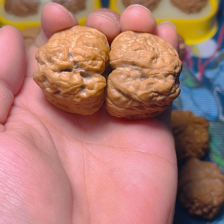 文玩核桃吊坠蛤蟆头