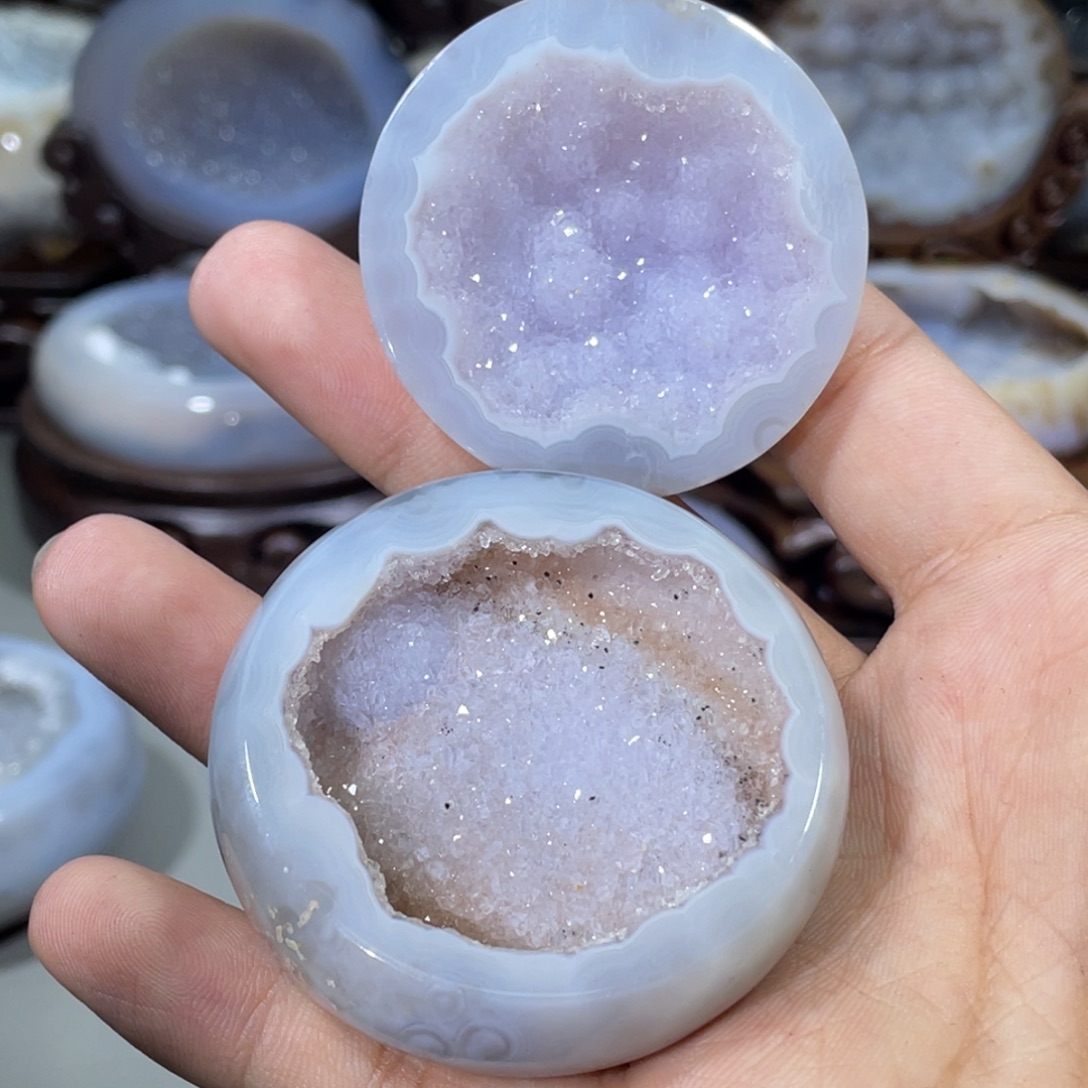 水晶未镶嵌大型摆件（非配饰）聚宝盆