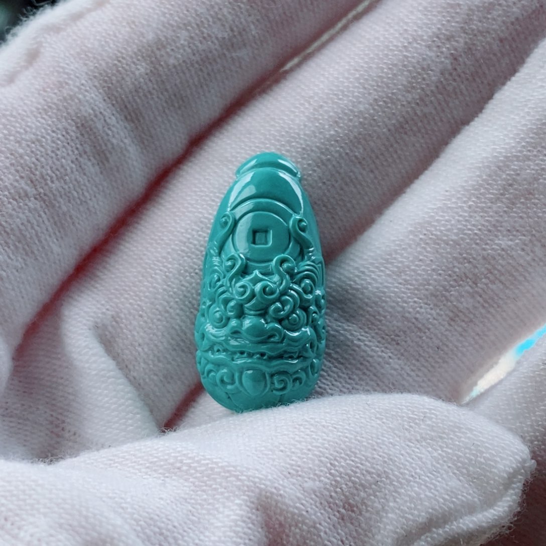 绿松石配饰未镶嵌