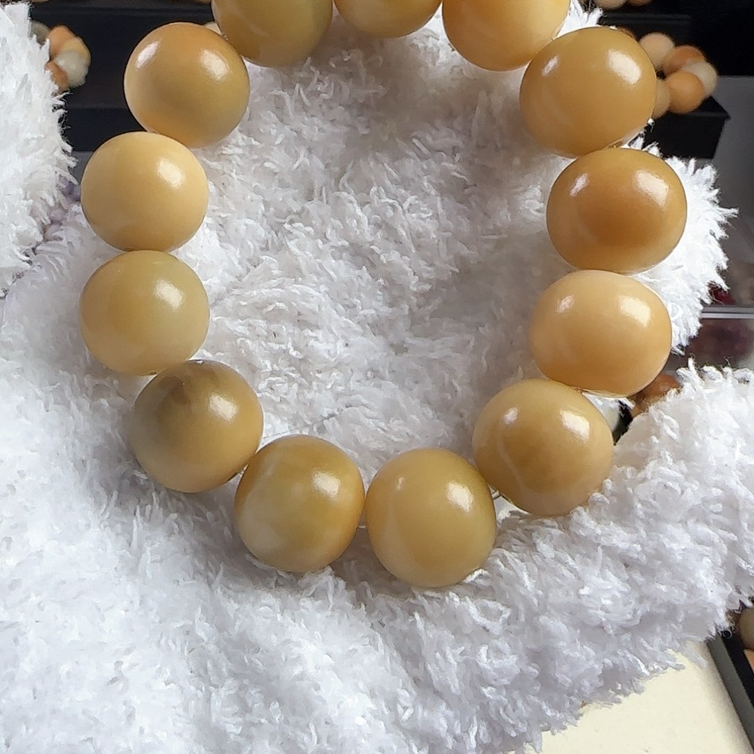 菩提根/象牙果手串龙*卡18手串一条