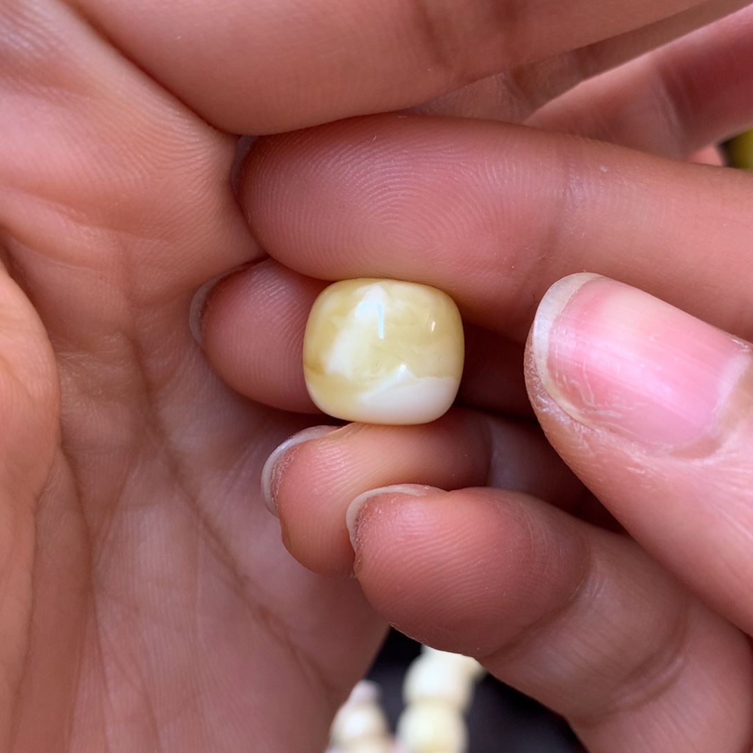 .***.未镶嵌蜜蜡裸石蜜蜡