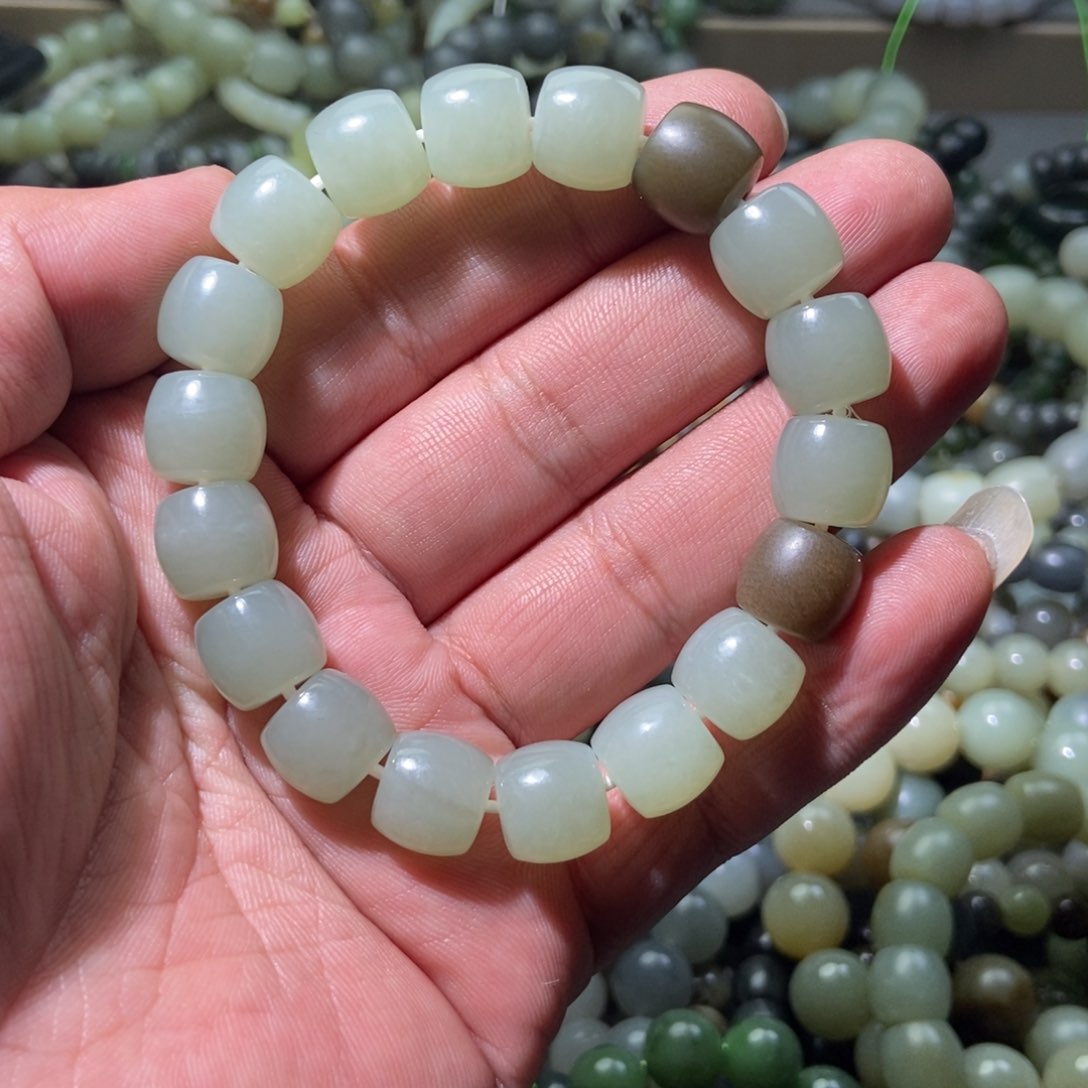 和田玉手链未镶嵌