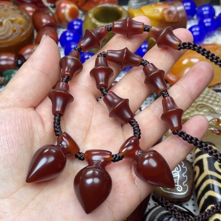 玛瑙/玉髓颈饰未镶嵌