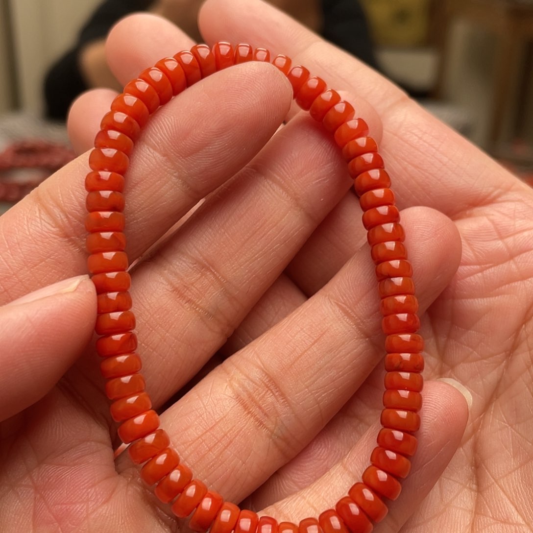 南红玛瑙手串未镶嵌