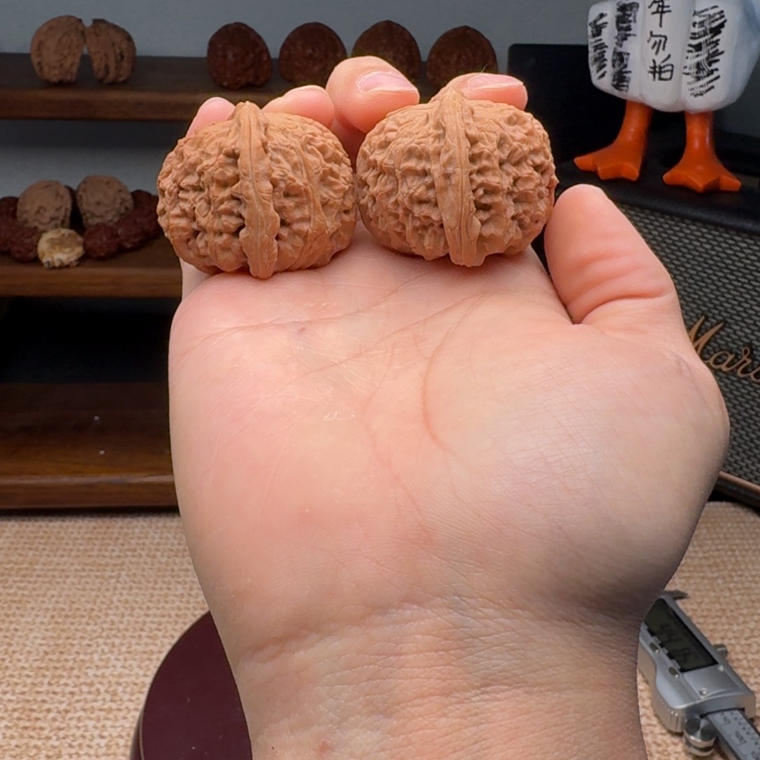 文玩核桃把件J***y4101闷白