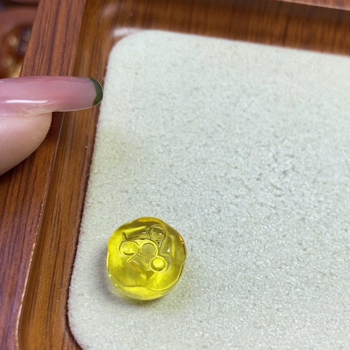 琥珀未镶嵌珠宝奇石甜甜圈